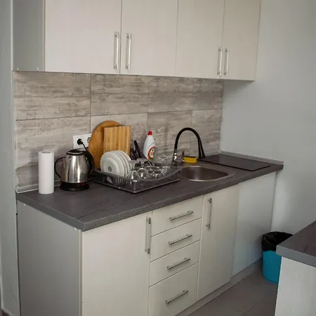 Akish * 比耶利纳