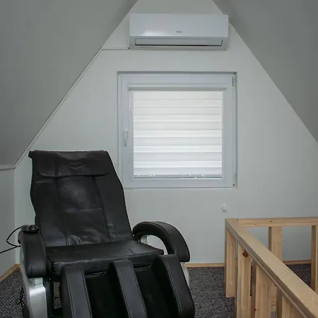 Akish * 比耶利纳