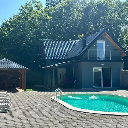 Akish * 比耶利纳